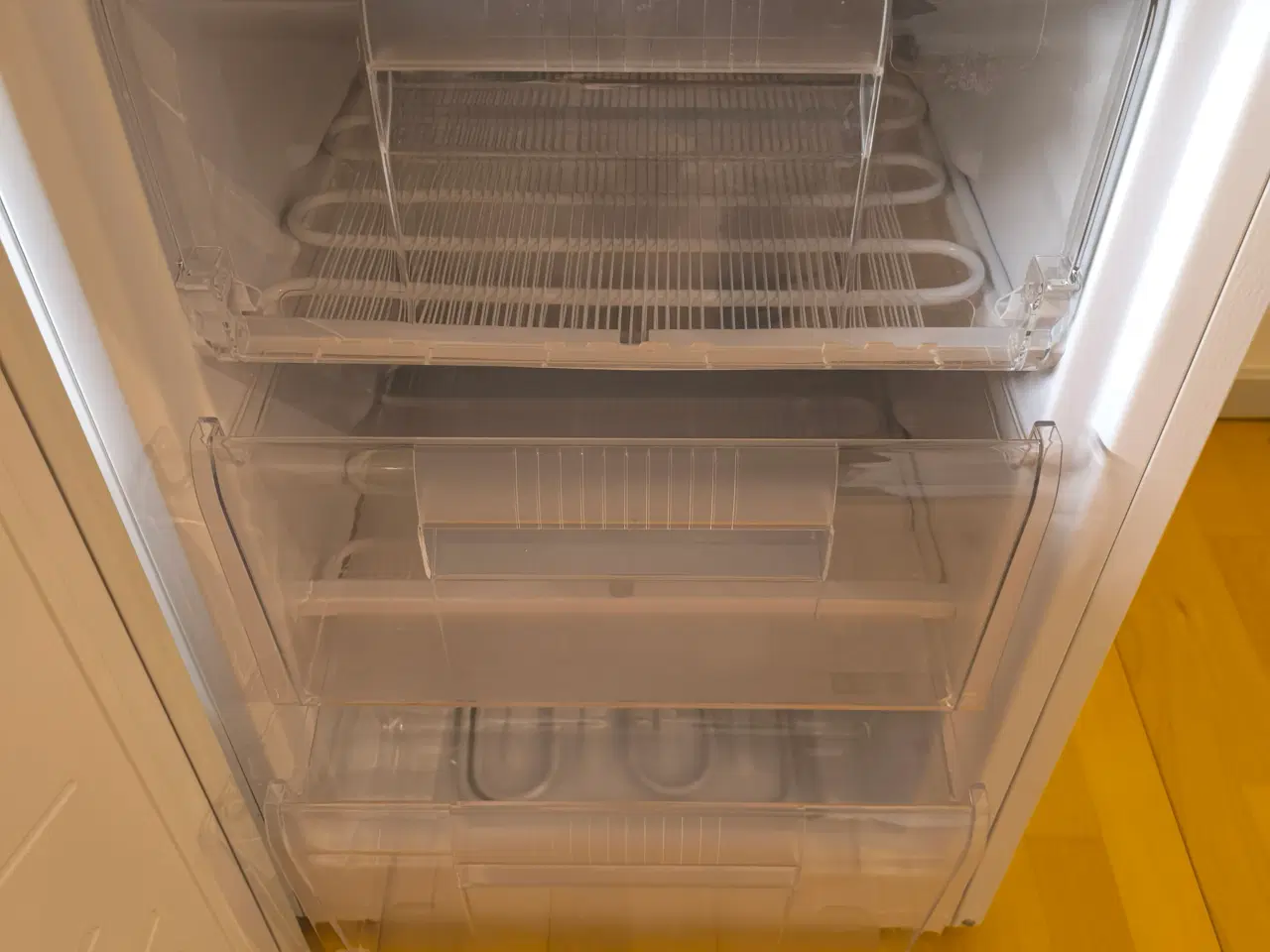 Billede 4 - Point fryseskab 85L