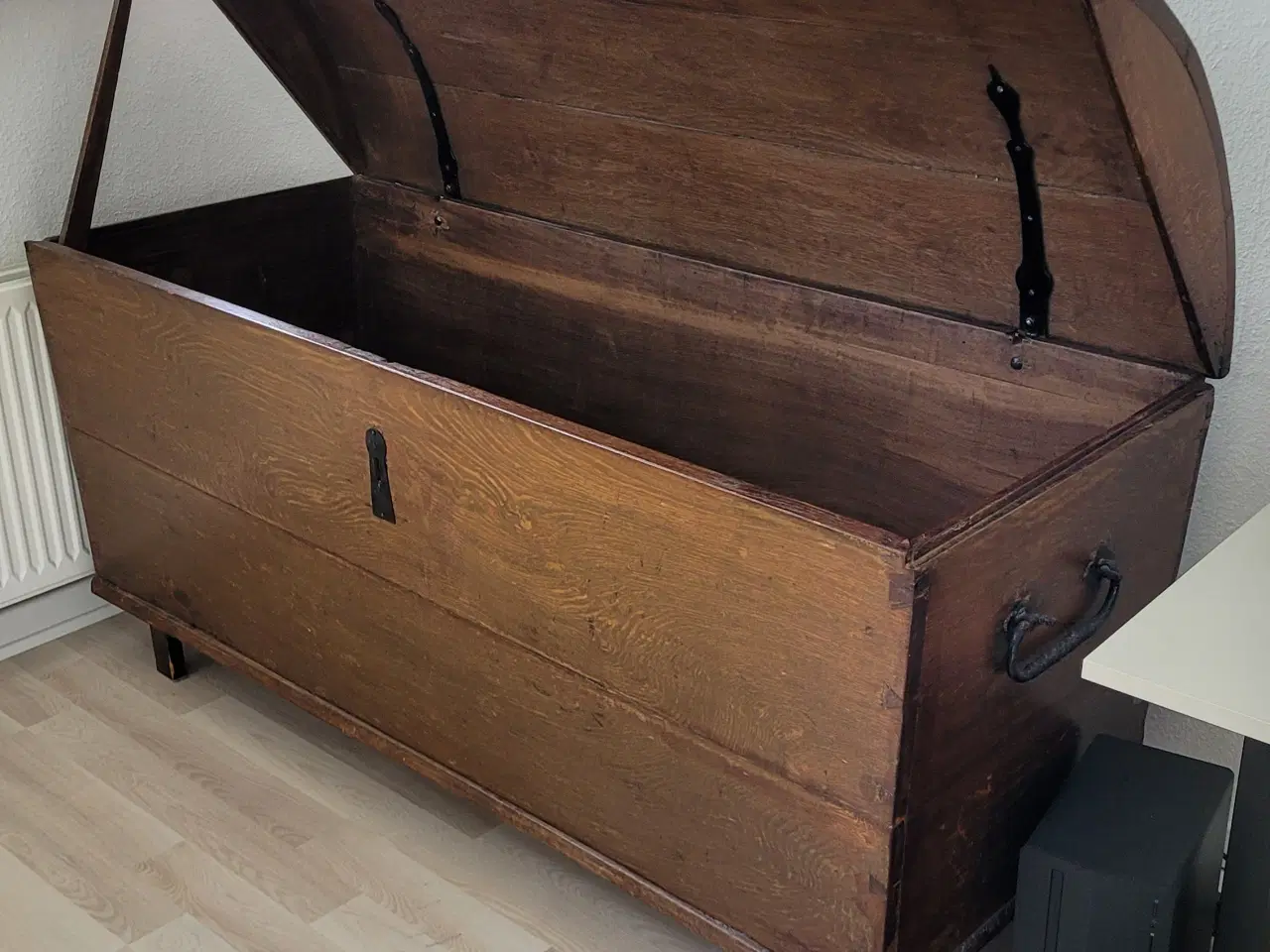 Billede 2 - Standkiste – massivt egetræ – ca 150/200 år gammel