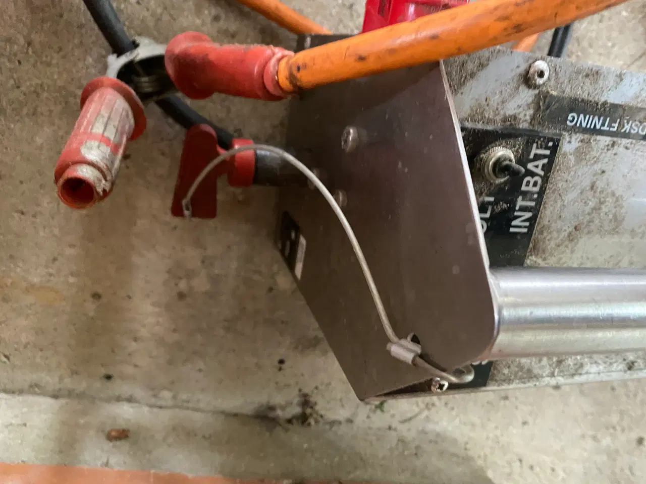 Billede 2 - Batteri booster 12volt profesionel 
