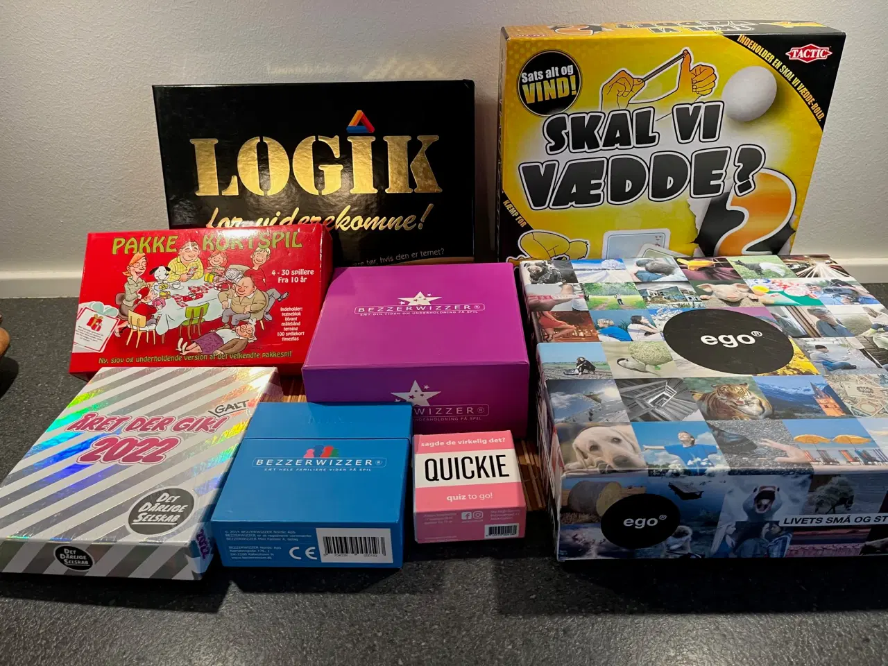 Billede 1 - 8 forskellige spil bl.a. Logik, Bezzerwizzer, Ego
