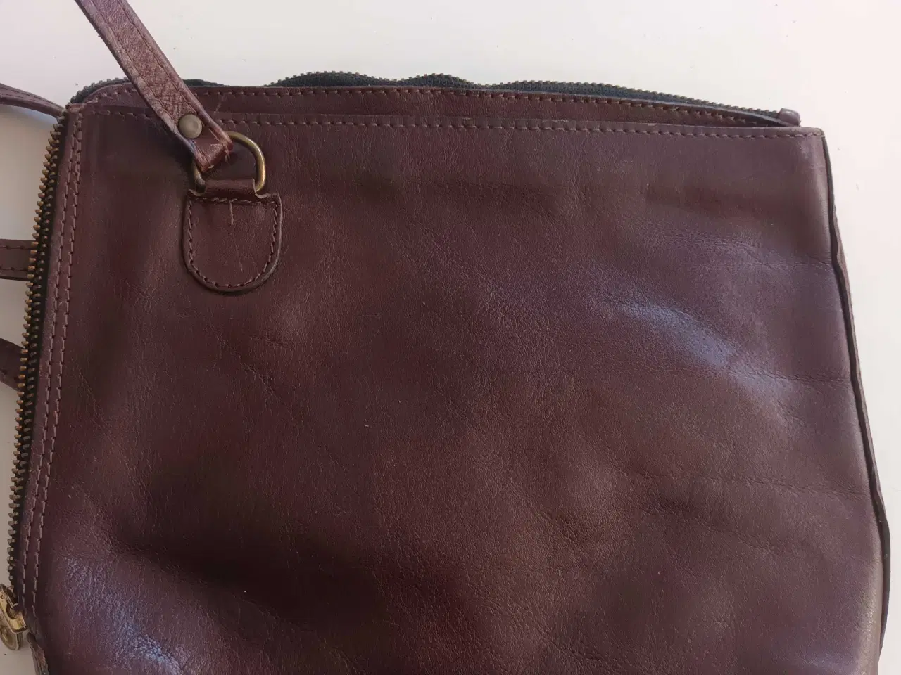 Billede 2 - Skuldertaske I brunt læder
