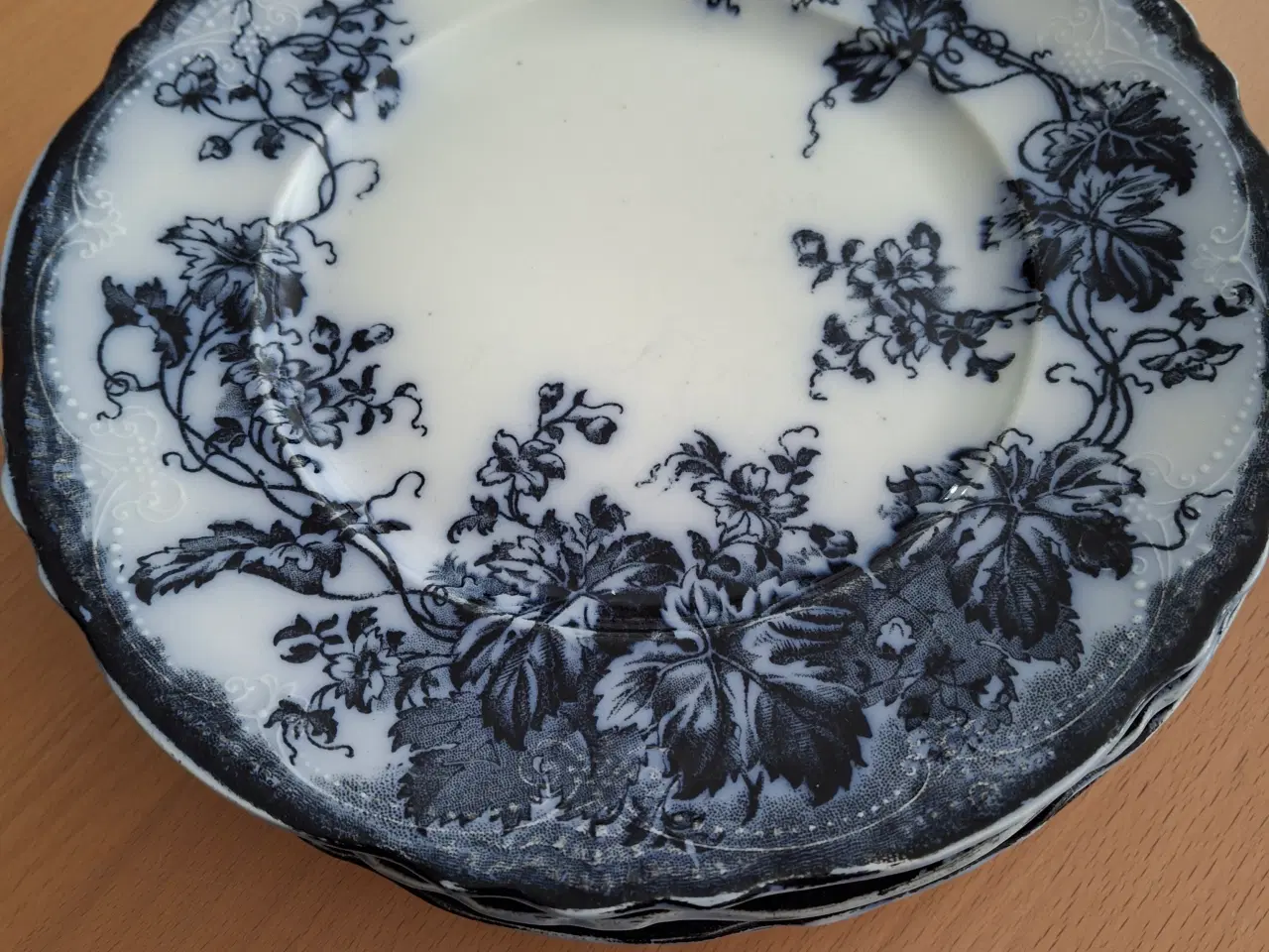 Billede 1 - frokosttallerkner royal wedgwood &co  loengland