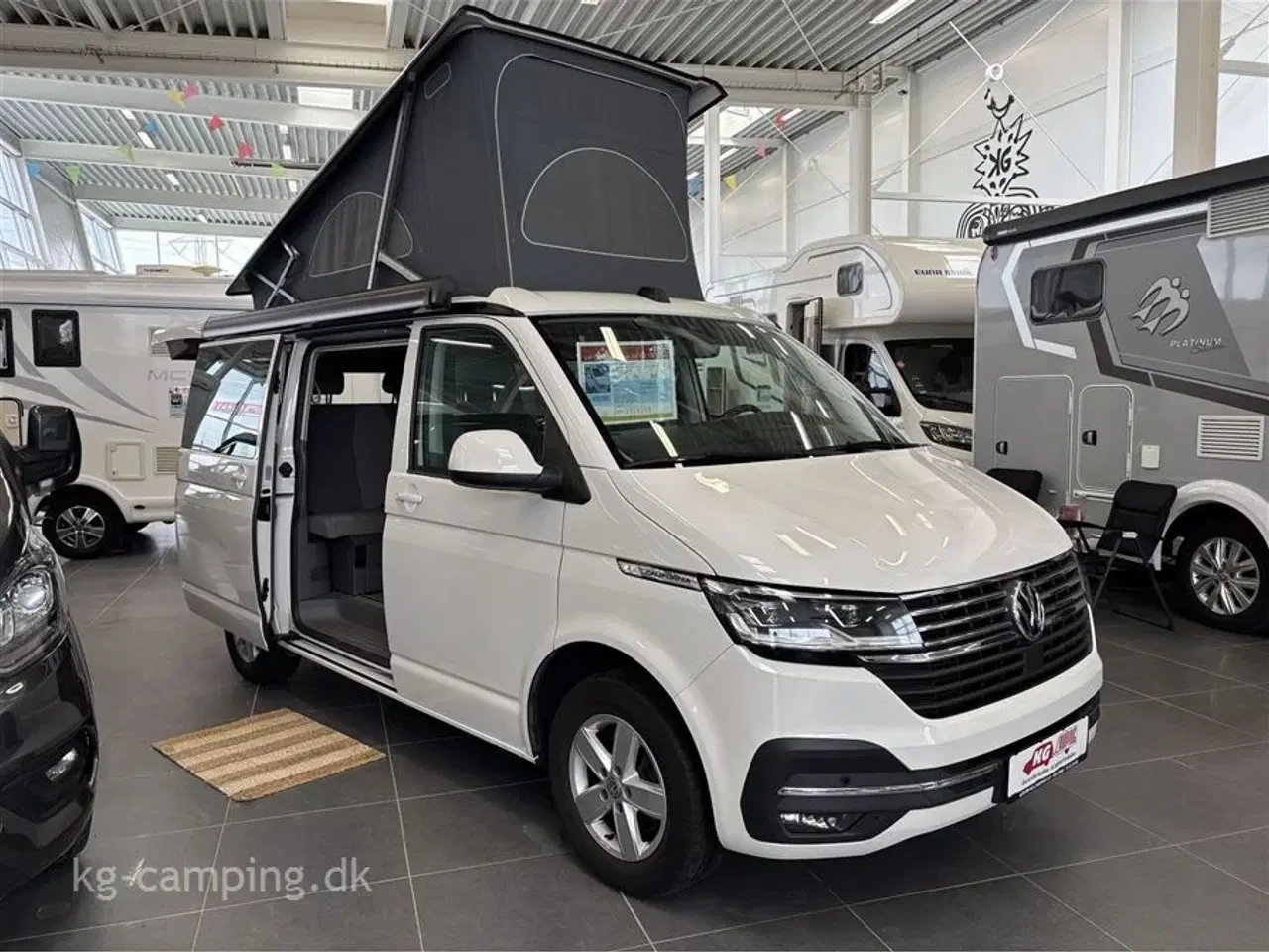 Billede 1 - 2021 - VW California Ocean 2.0 TDI 150 DSG   Super velholdt lille California van med DSG gear