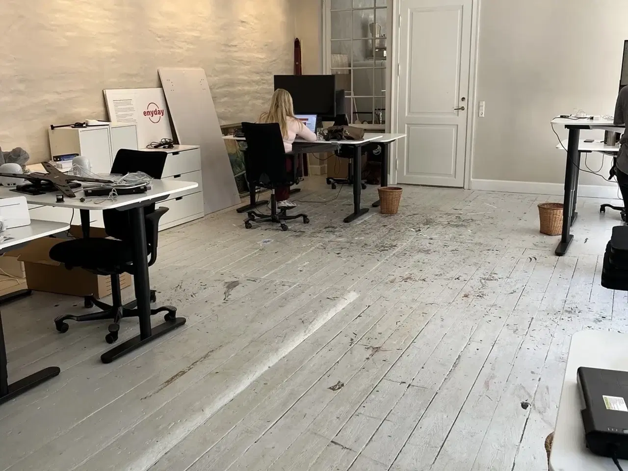 Billede 5 - ‘New Yorker loft’ kontorfællesskab ved Hellerup Station: Lej 1-3 kontorpladser eller eget lukket kontor