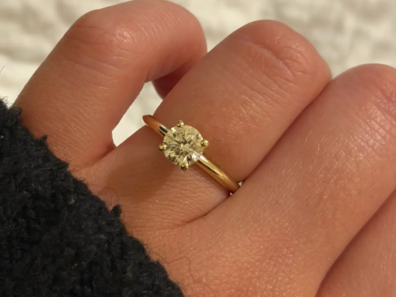 Billede 1 - Smuk 14K guldring med naturlig fancy yellow diaman