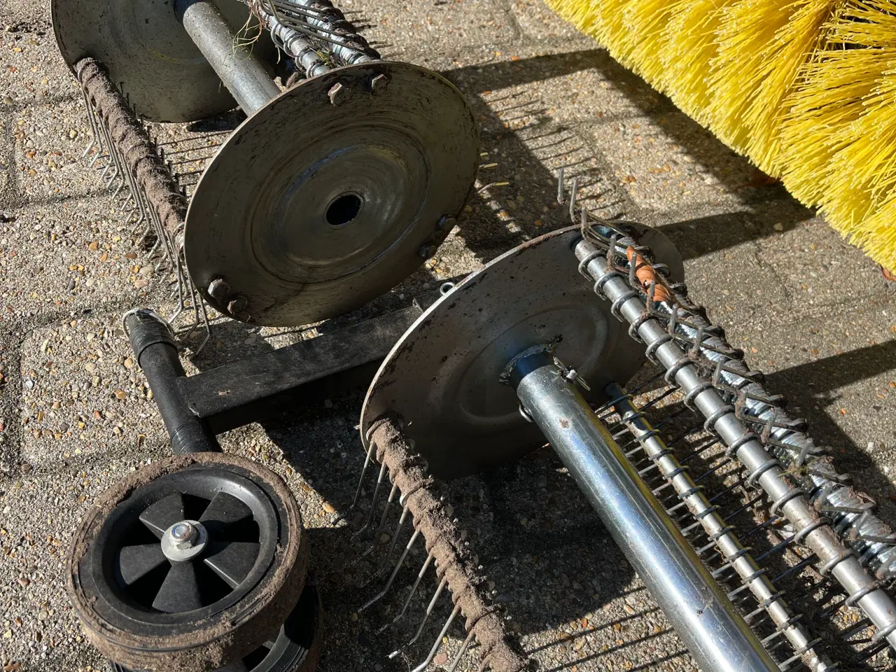 Billede 2 - Fejekost mosrive Texas handy sweep