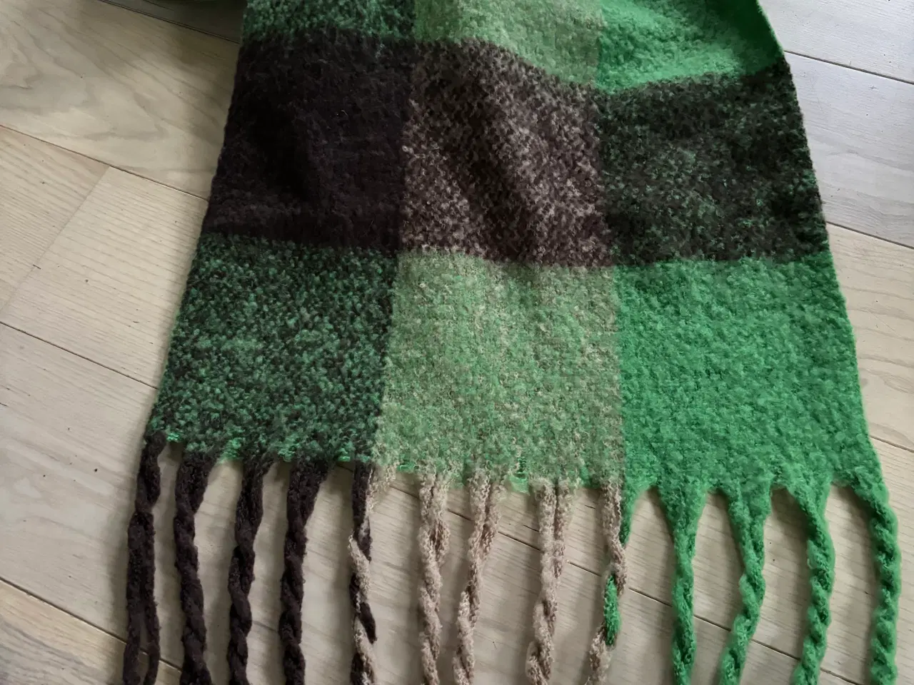 Billede 2 - Ny Flot, blød stort halstørklæde