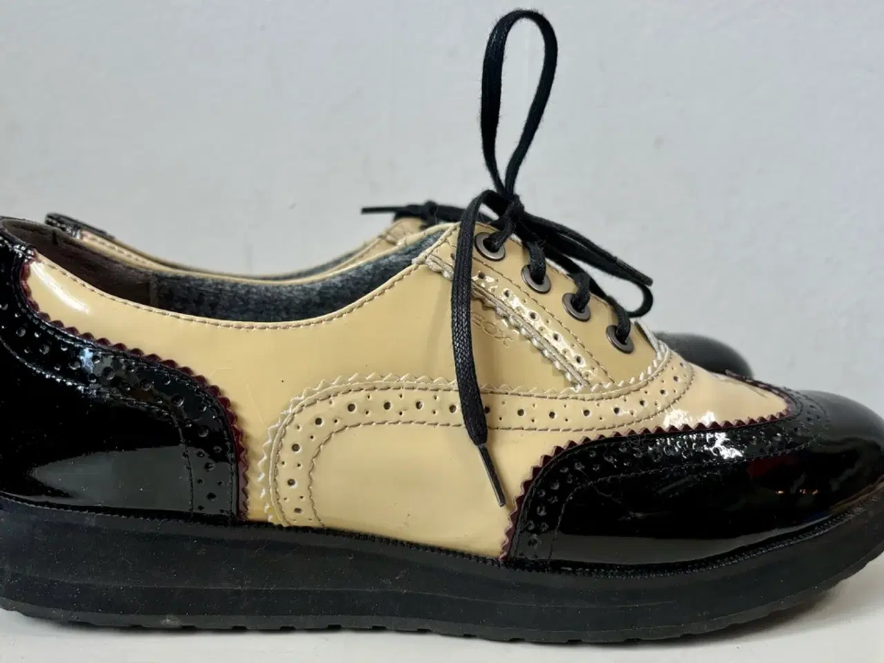 Billede 4 - GEOX, snøresko, str 38