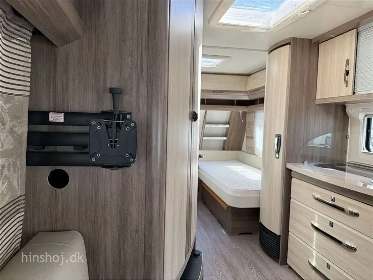 Billede 6 - 2017 - Hobby De Luxe 495 UL   Dejlig vogn med rundsidegruppe og enkelsenge fra Hinshøj Caravan A/S
