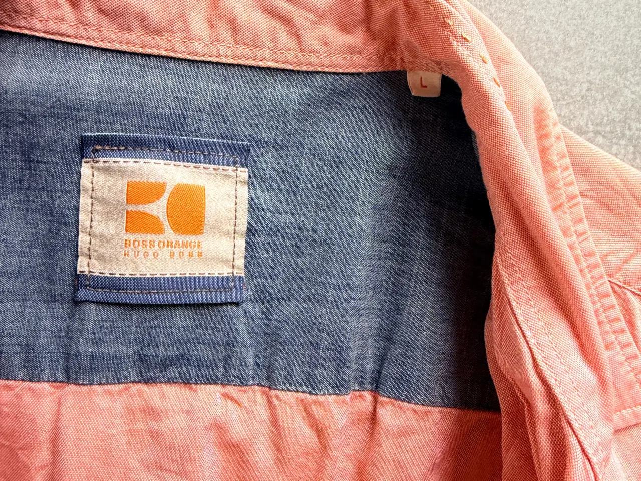 Billede 2 - Hugo Boss skjorte str. L