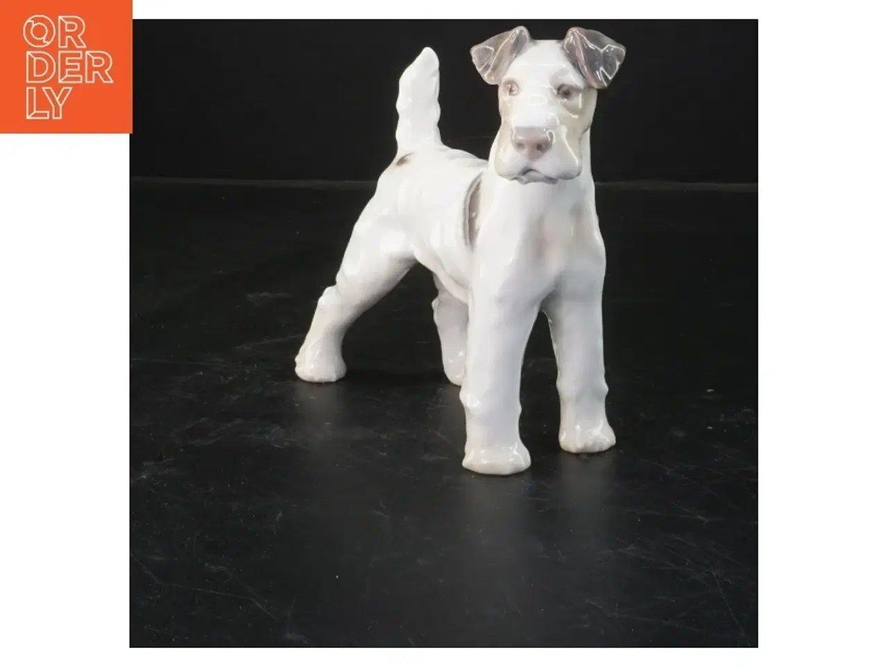 Billede 1 - Porcelænsfigur af hund fra Royal Copenhagen (str. 15x14 cm)