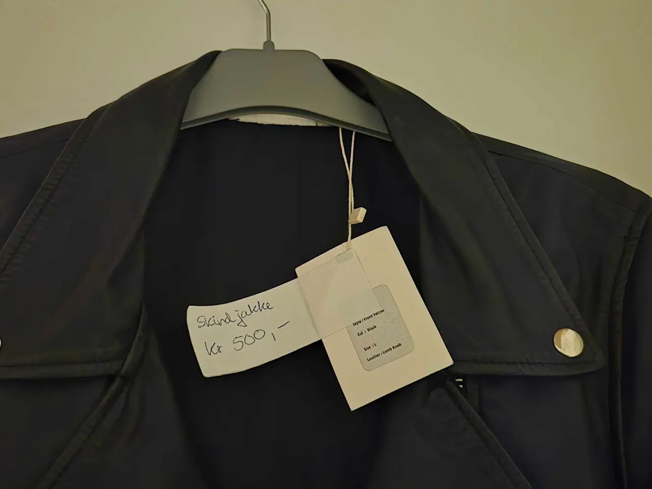 Billede 4 - Skindjakke,  sort str M
