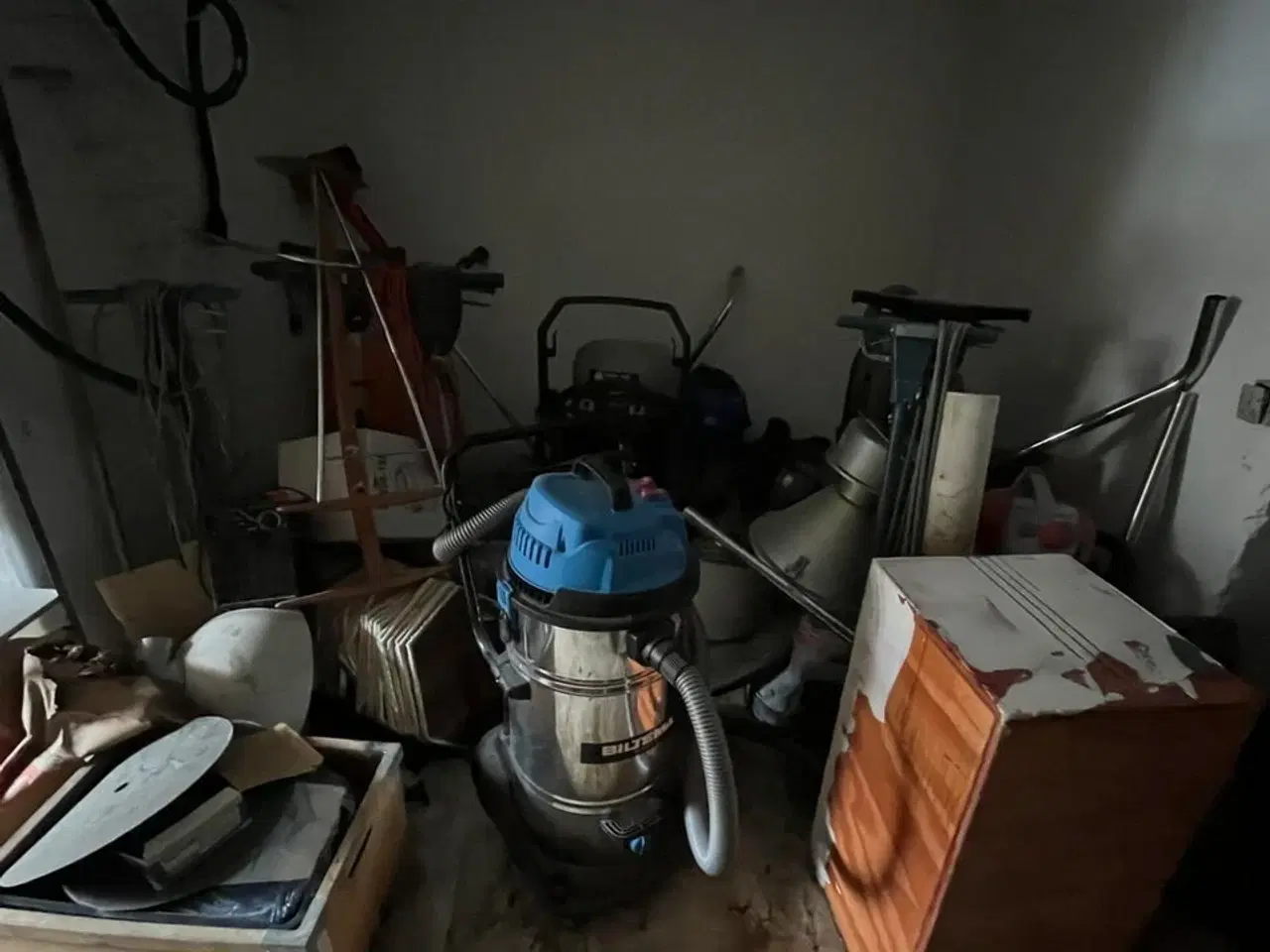 Billede 5 - Tøm rummet for det på billederne