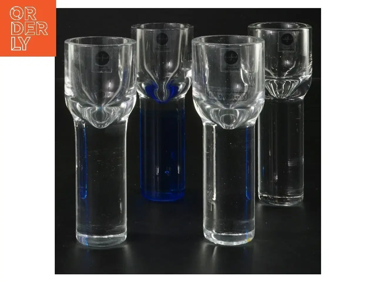 Billede 1 - 4 Mundblæste  likør/snaps farvede glas fra Sagaform (str. 4 stk Ø 4,5 cm længde 13 cm)