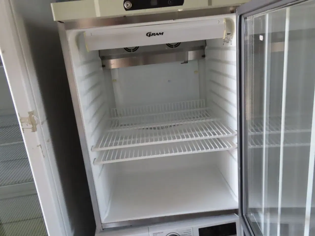 Billede 2 - Displaykøleskab GRAM KG 200 RD