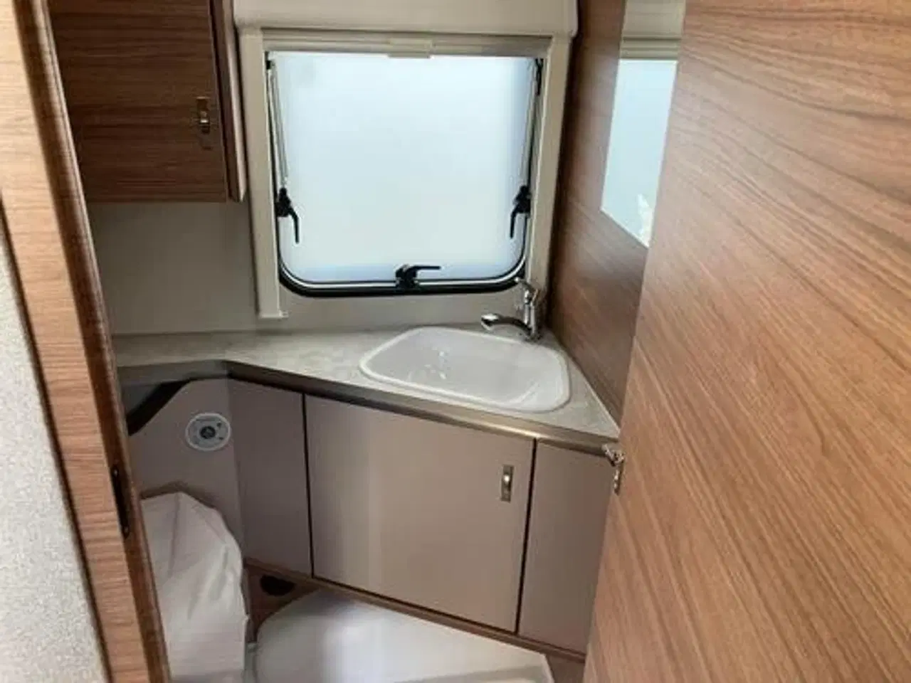 Billede 6 - Knaus SPORT E-power Selection 500 EU -Smugkig på Januar Tilbud - Spar 30.000