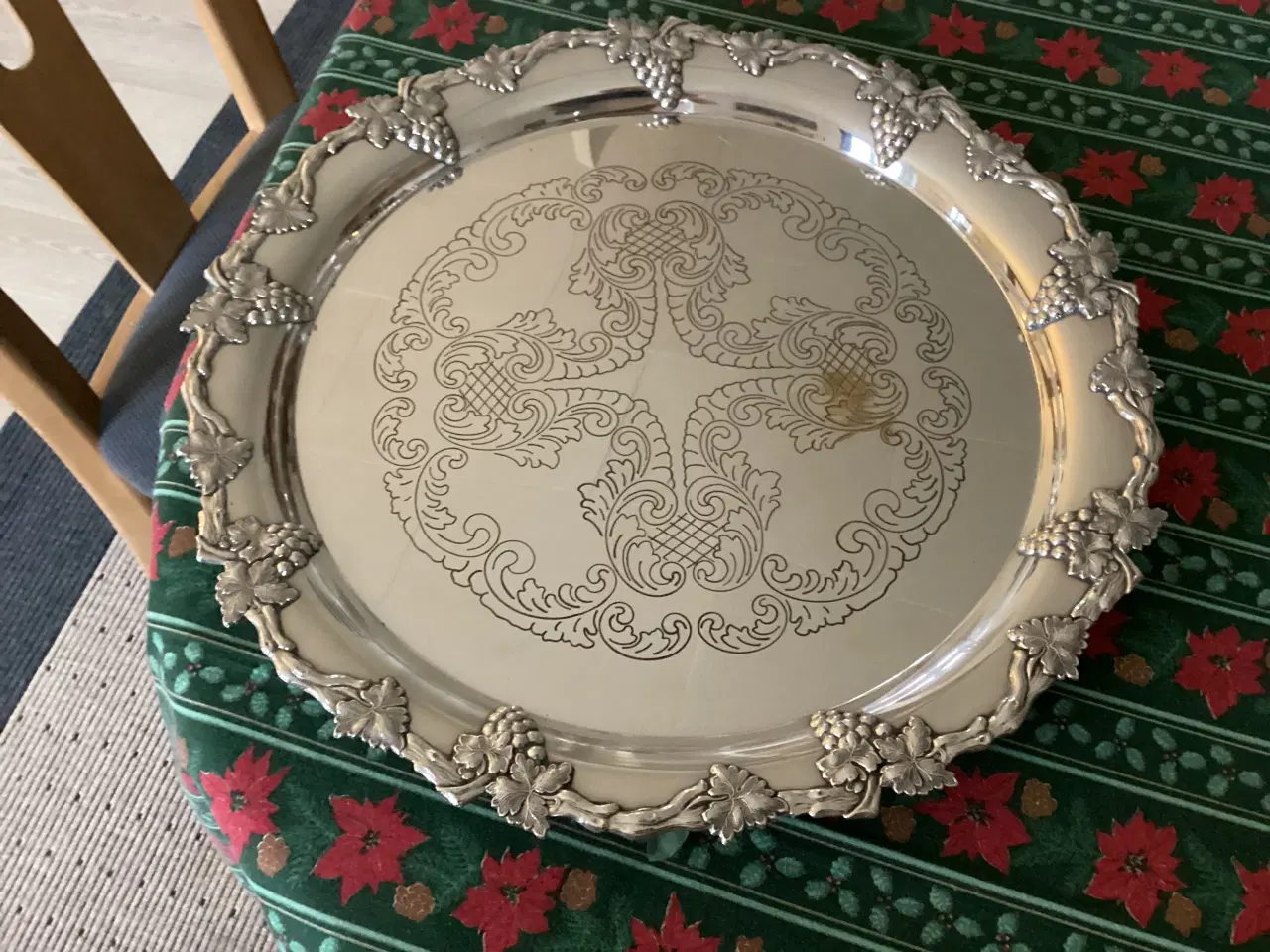 Billede 2 - Smukt vintage sølvpletfad-dekorativt drue/vinranke