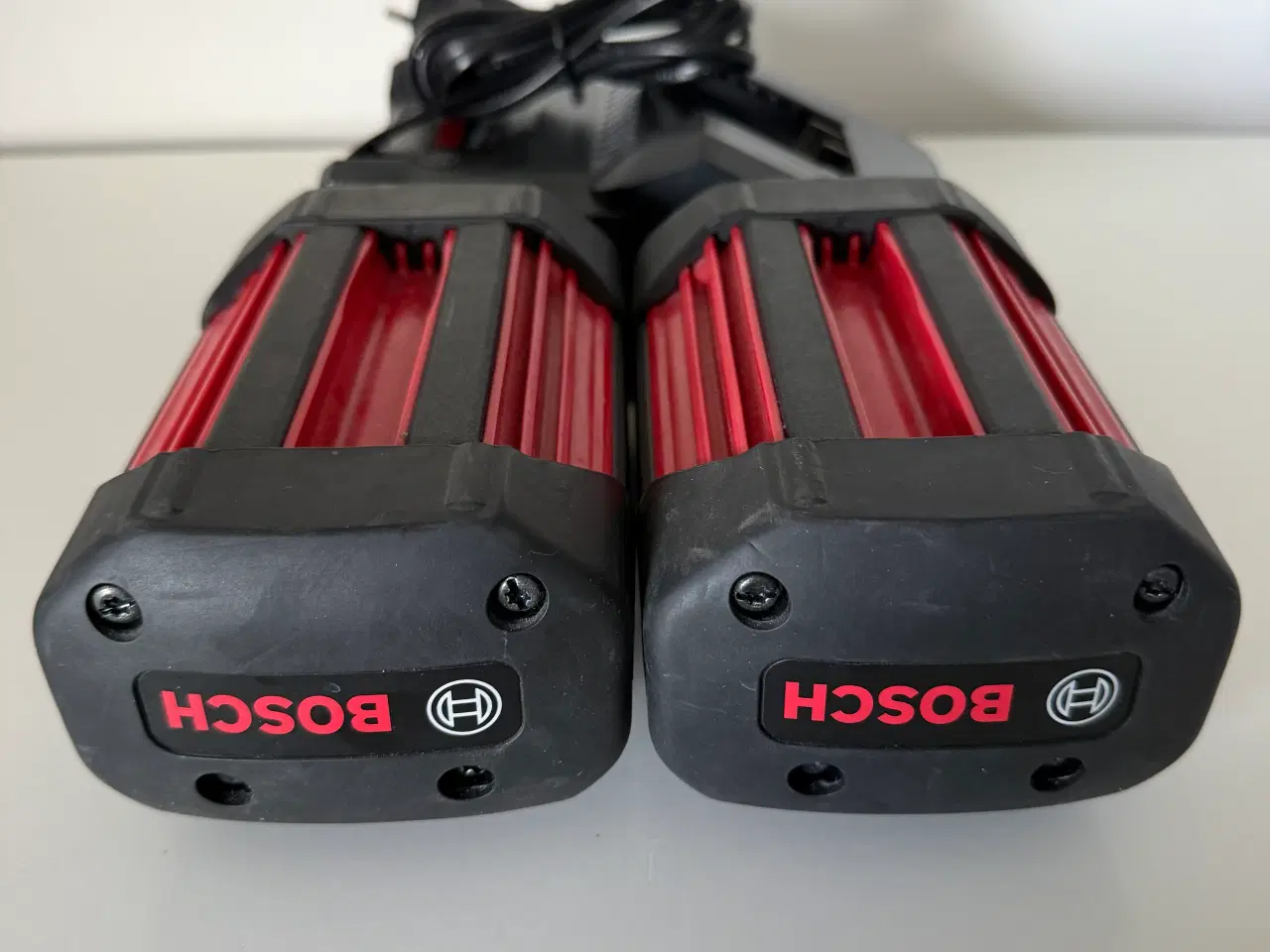 Billede 16 - 2 X Bosch 36V 4,0 Ah batteri og lader.