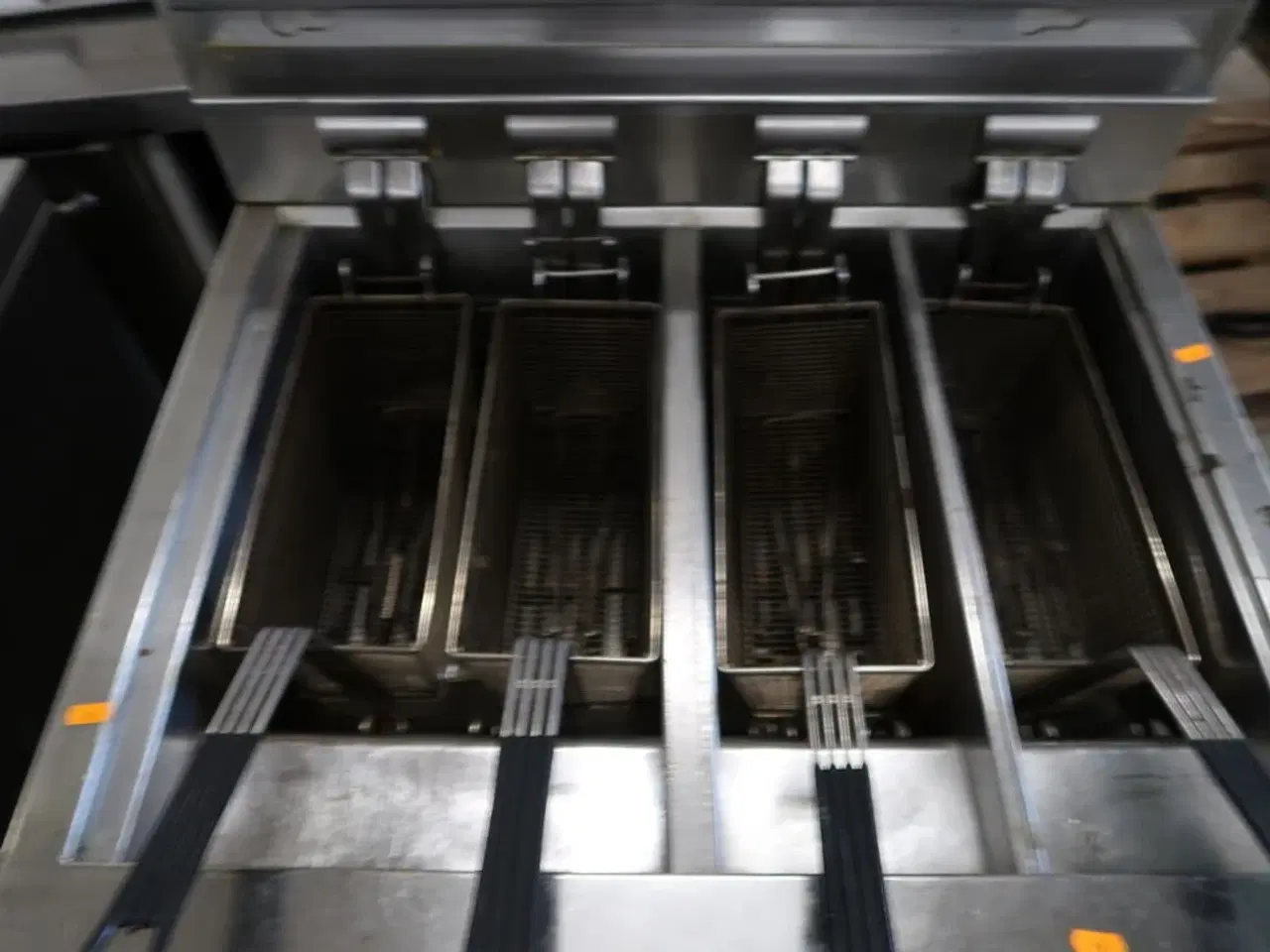 Billede 5 - Kommerciel frituregryde designet til professionelle køkkener HENNY PENNY