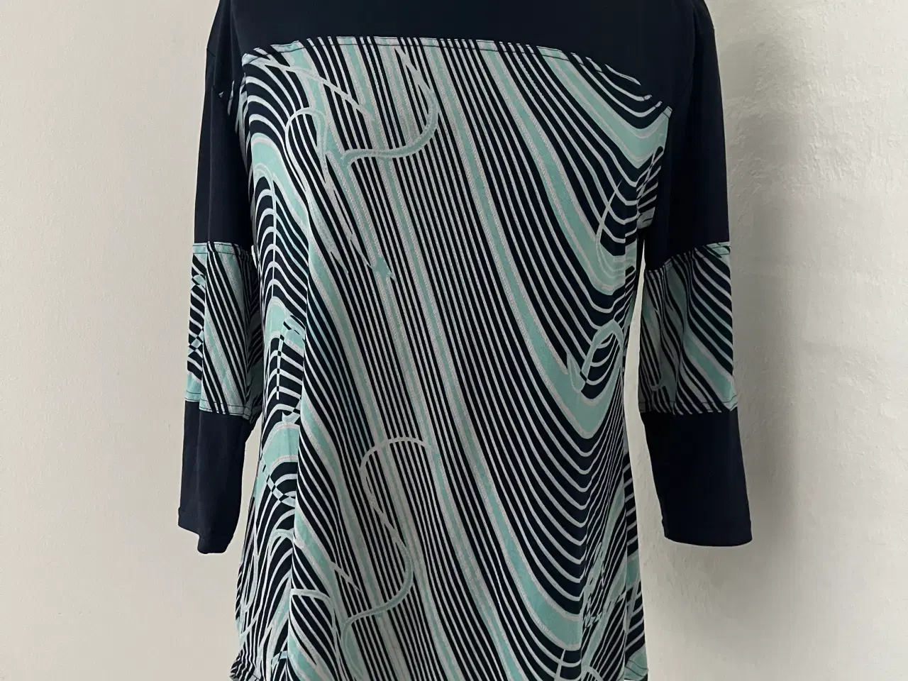 Billede 1 - Bluse str.40