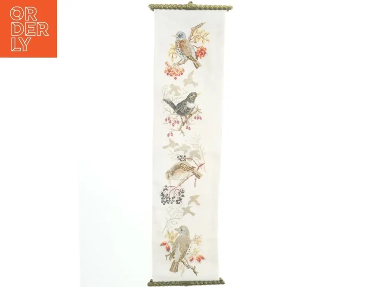 Billede 1 - Broderet vægophæng med fuglemotiv (str. 60 cm)