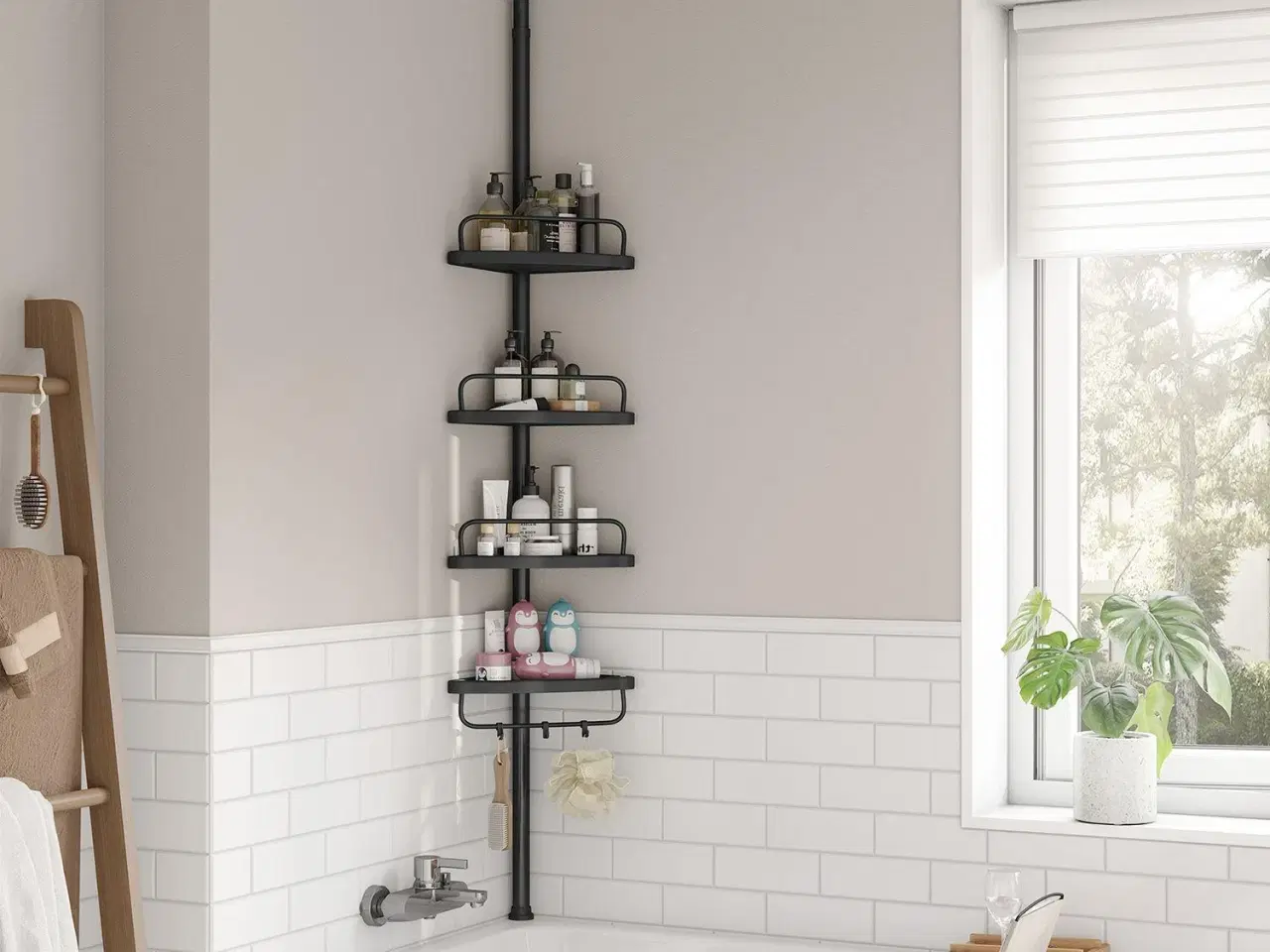 Billede 3 - Hjørnehylde til bad teleskop brusekurv, 85–305 cm, gulv-til-loft, 4 hylder, 3 kroge, sort
