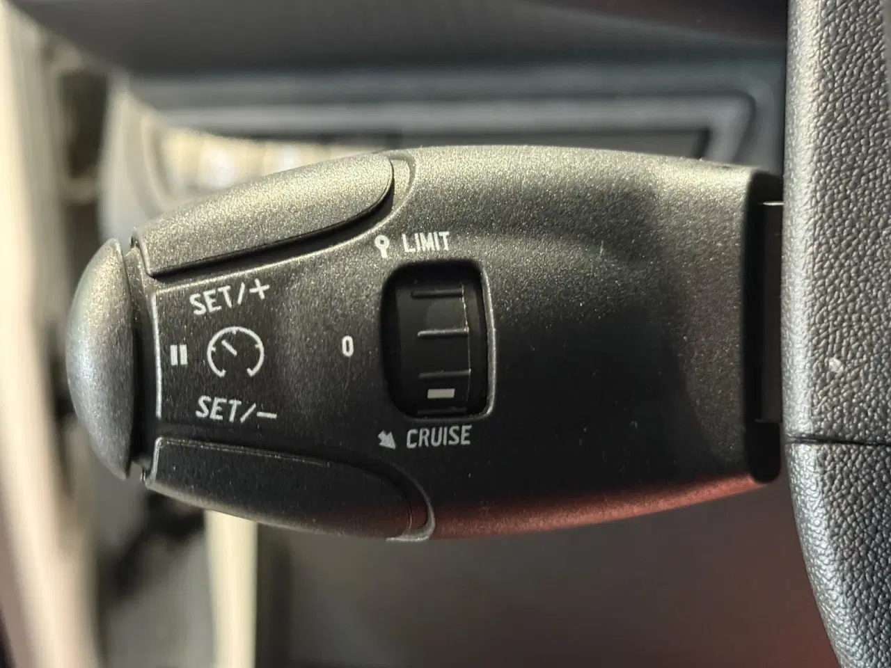 Billede 12 - Peugeot 2008 1,6 BlueHDi 100 Allure Sky