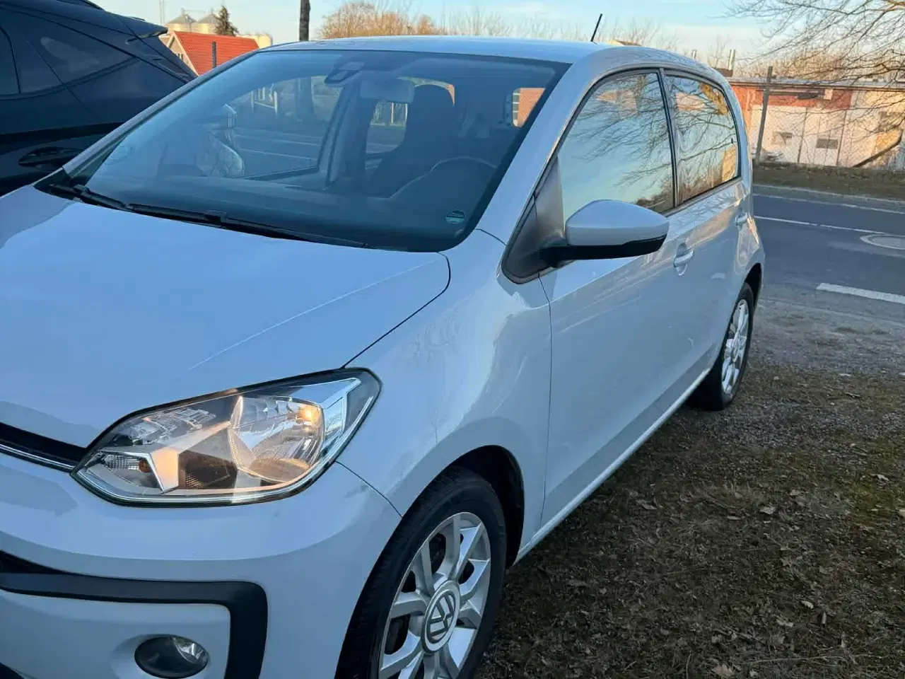Billede 2 - Velholdt Vw up 