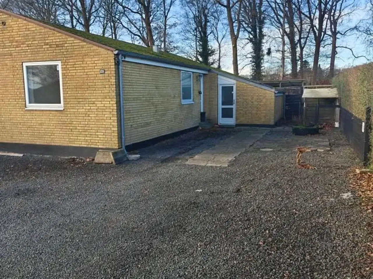 Billede 1 - Lys og rummelig andelsbolig med have (BUD MODTAGES