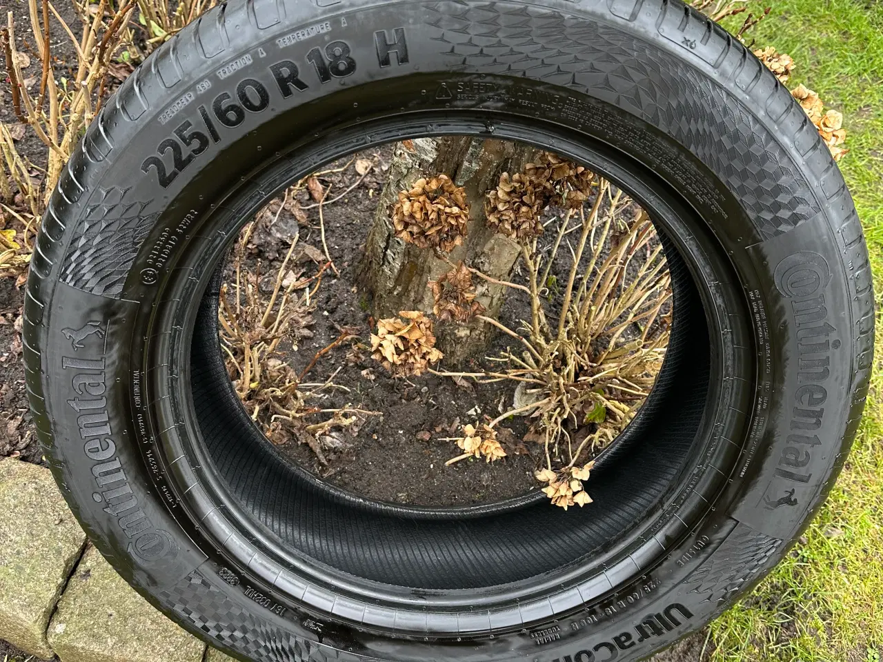 Billede 1 - 4 stk Continental Ultra Contact sommerdæk 