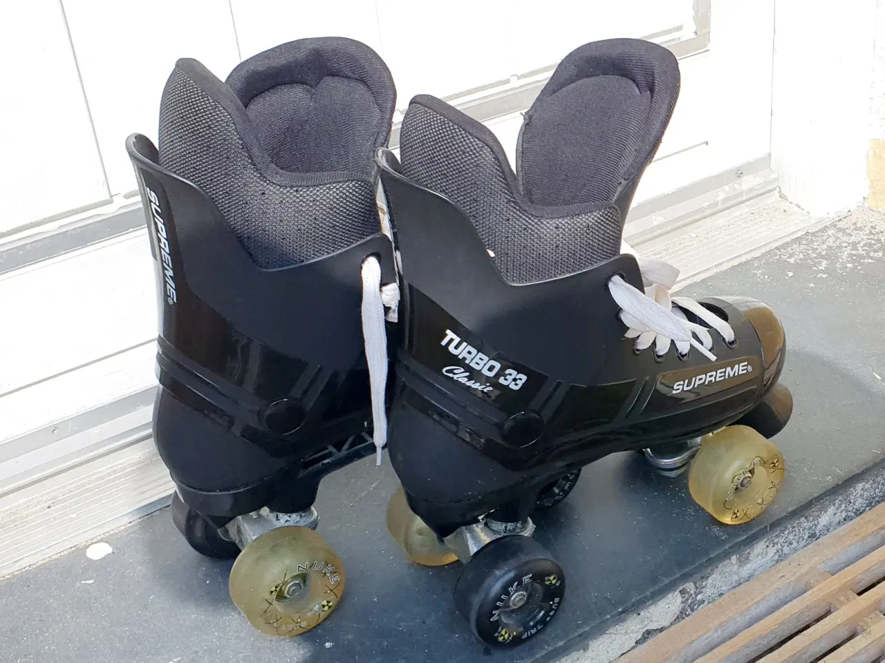 Billede 4 - Supreme Turbo33 rulleskøjter 