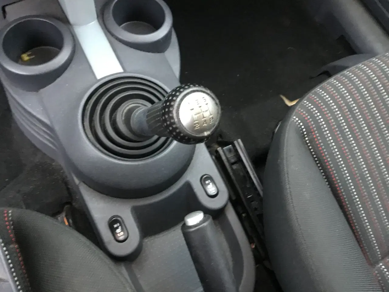 Billede 8 - Mitsubihi colt 1.1 cz3 træk 750 kg sædevarme mm 