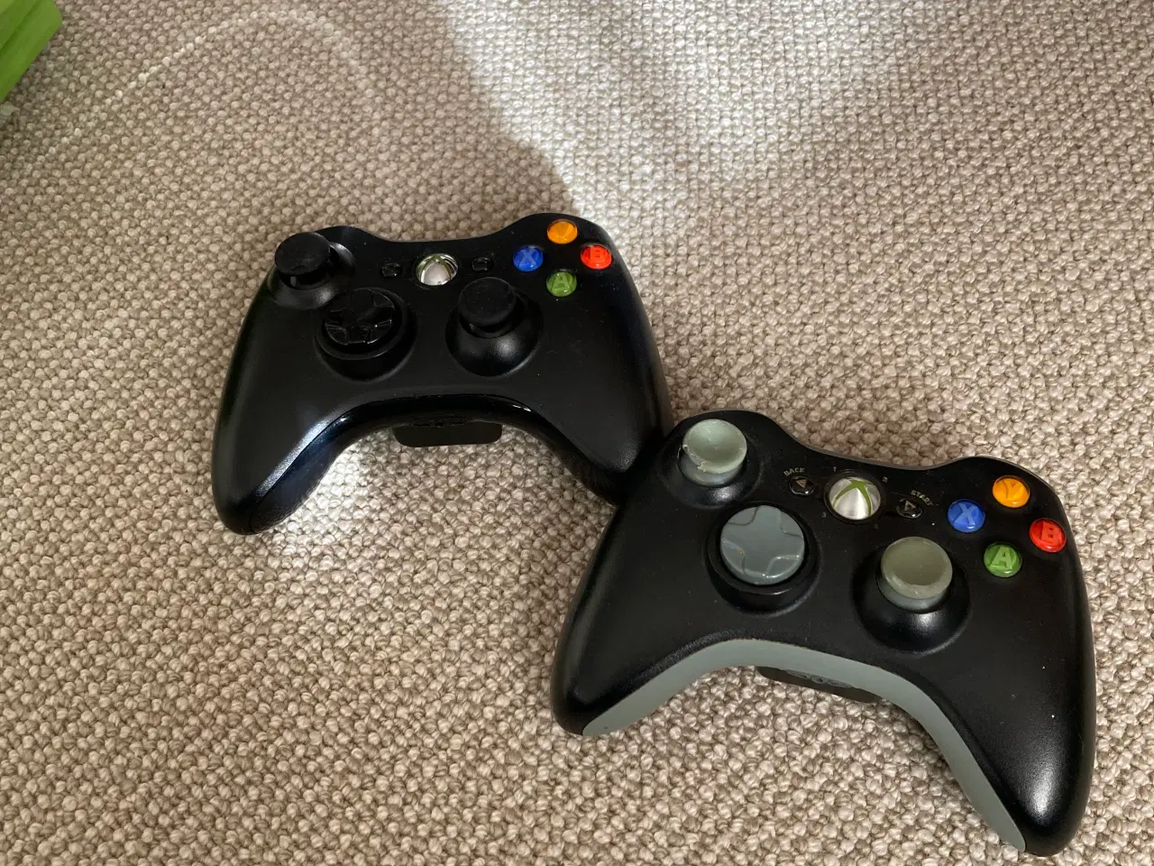 Billede 3 - Xbox 360 i sort med tilhørende spil