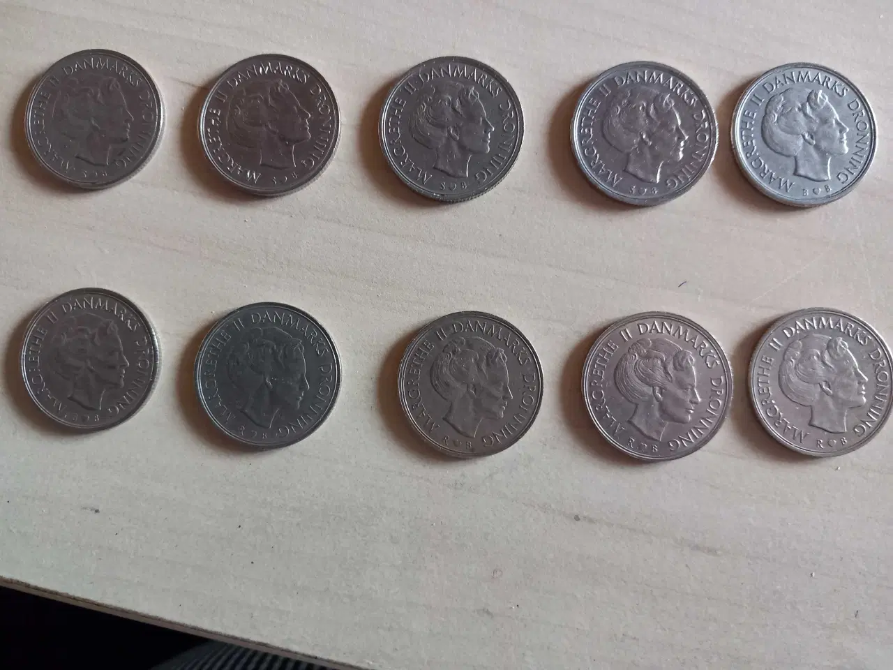 Billede 1 - 10 forskellige årgange 1 kr.