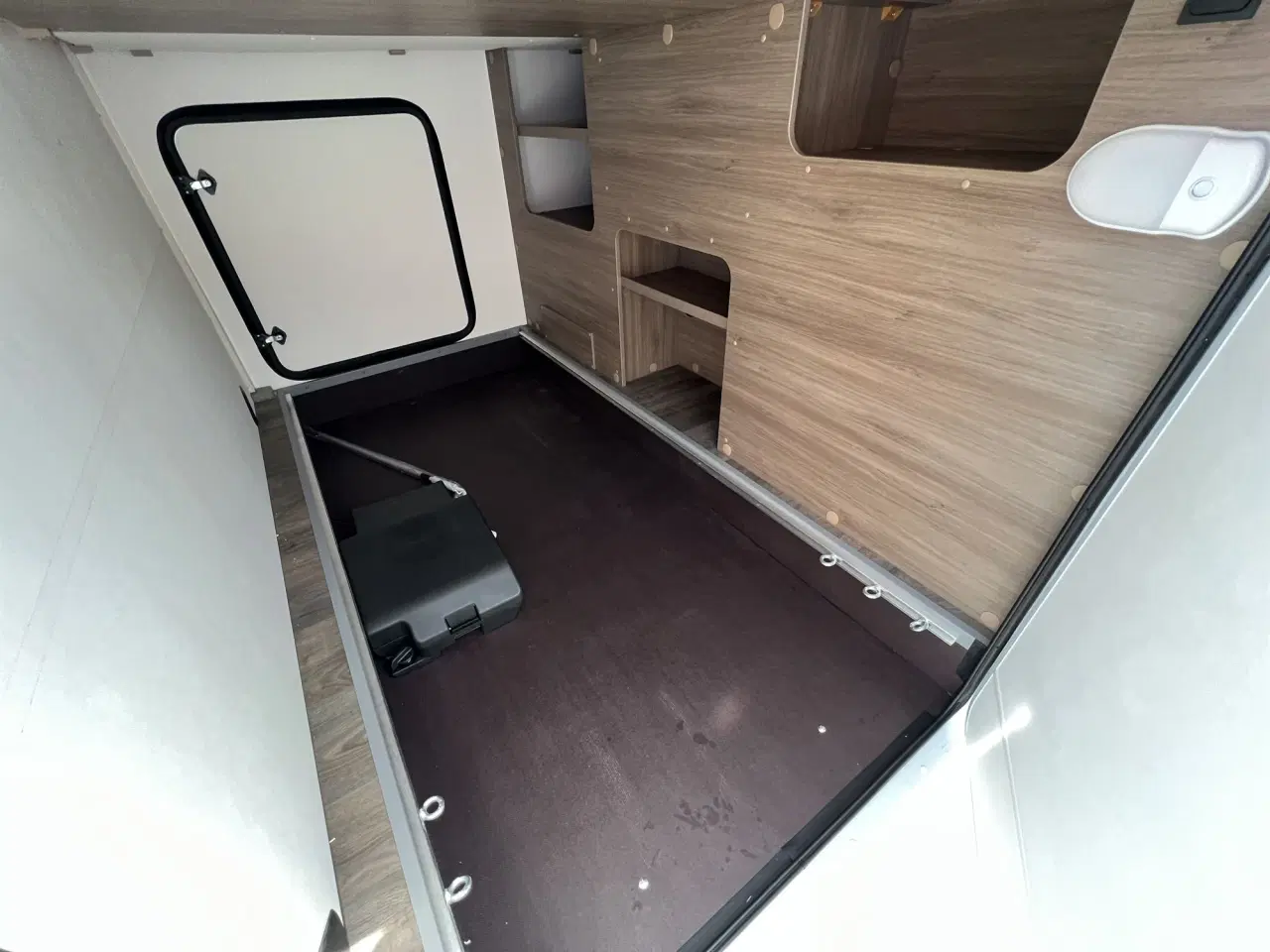 Billede 14 - VOGN 5/10 | CARADO T447 | Autocamper udlejes