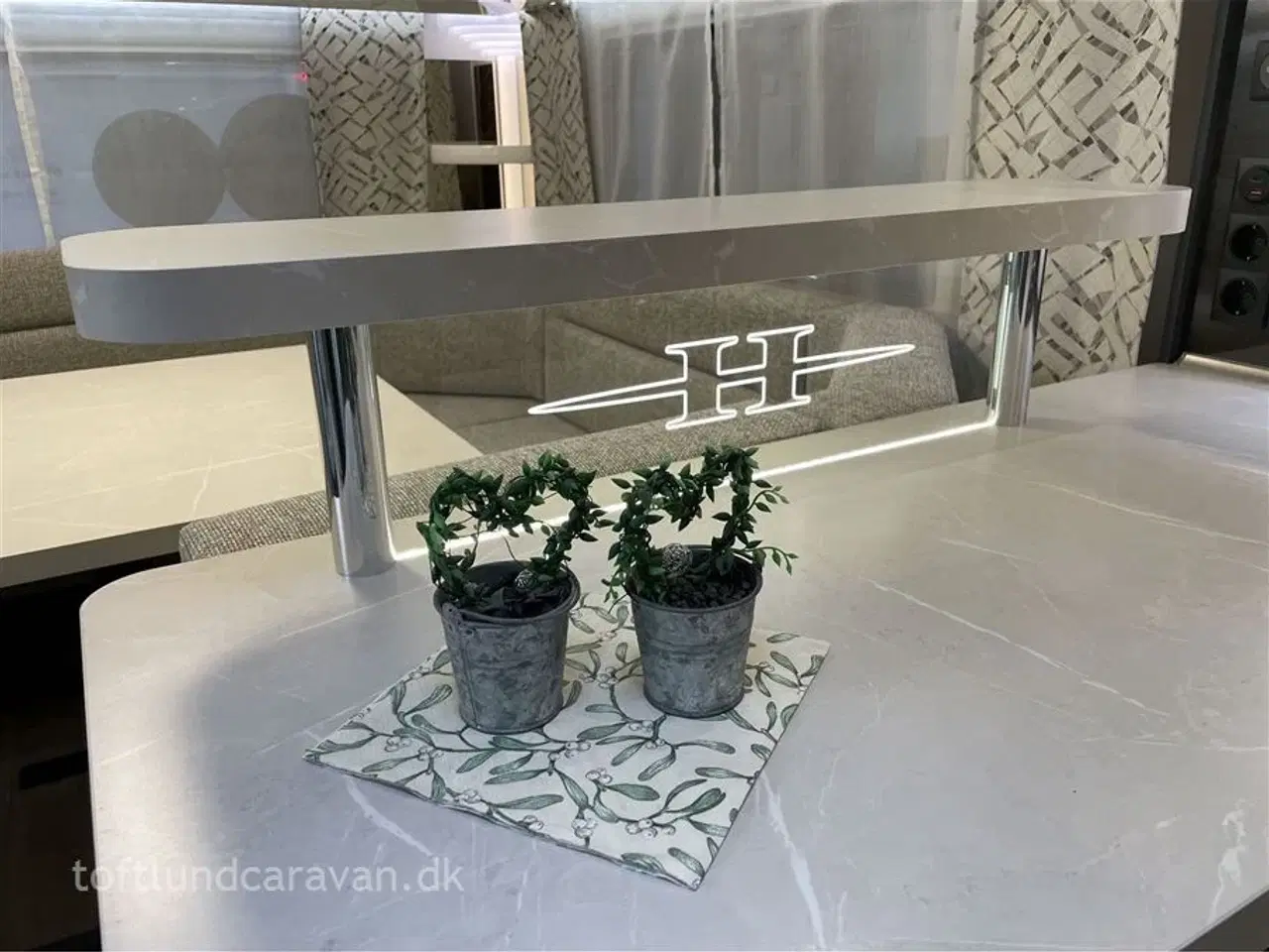 Billede 12 - 2025 - Hobby Excellent 560 CFe   NY 2025 MODEL, KÆMPE SIDDEGRUPPE OG KØKKEN. SENG 160*200cm. Super flot Excellent, NU PÅ LAGER.