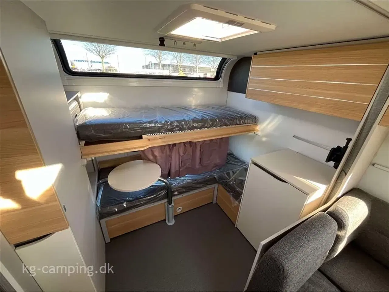 Billede 4 - 2025 - Adria Adora 613 PK Teen Adria Adora 613 PK Teen – 2025 | Perfekt til familien!