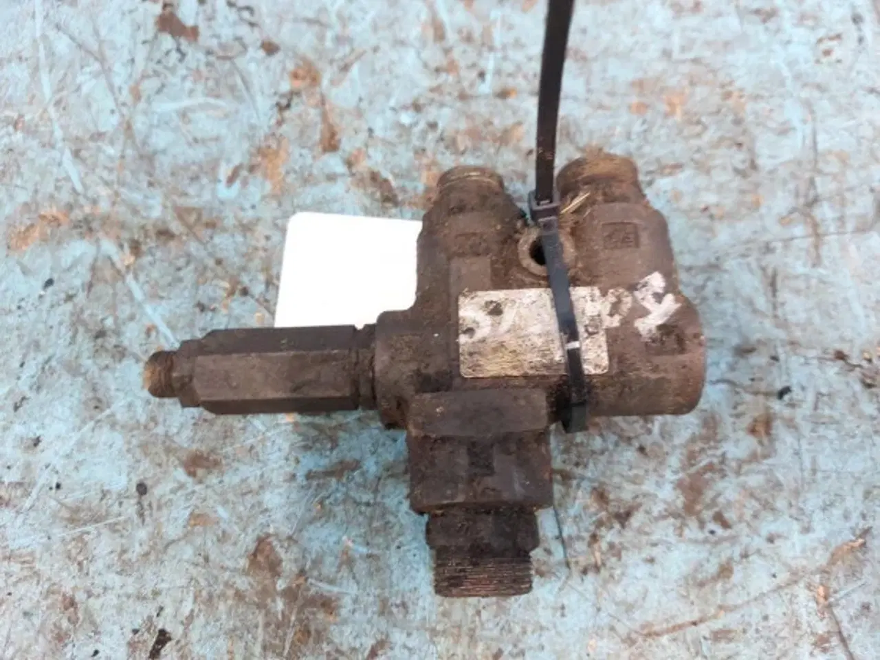 Billede 2 - Hydrema 906 Prioritetsventil 513804