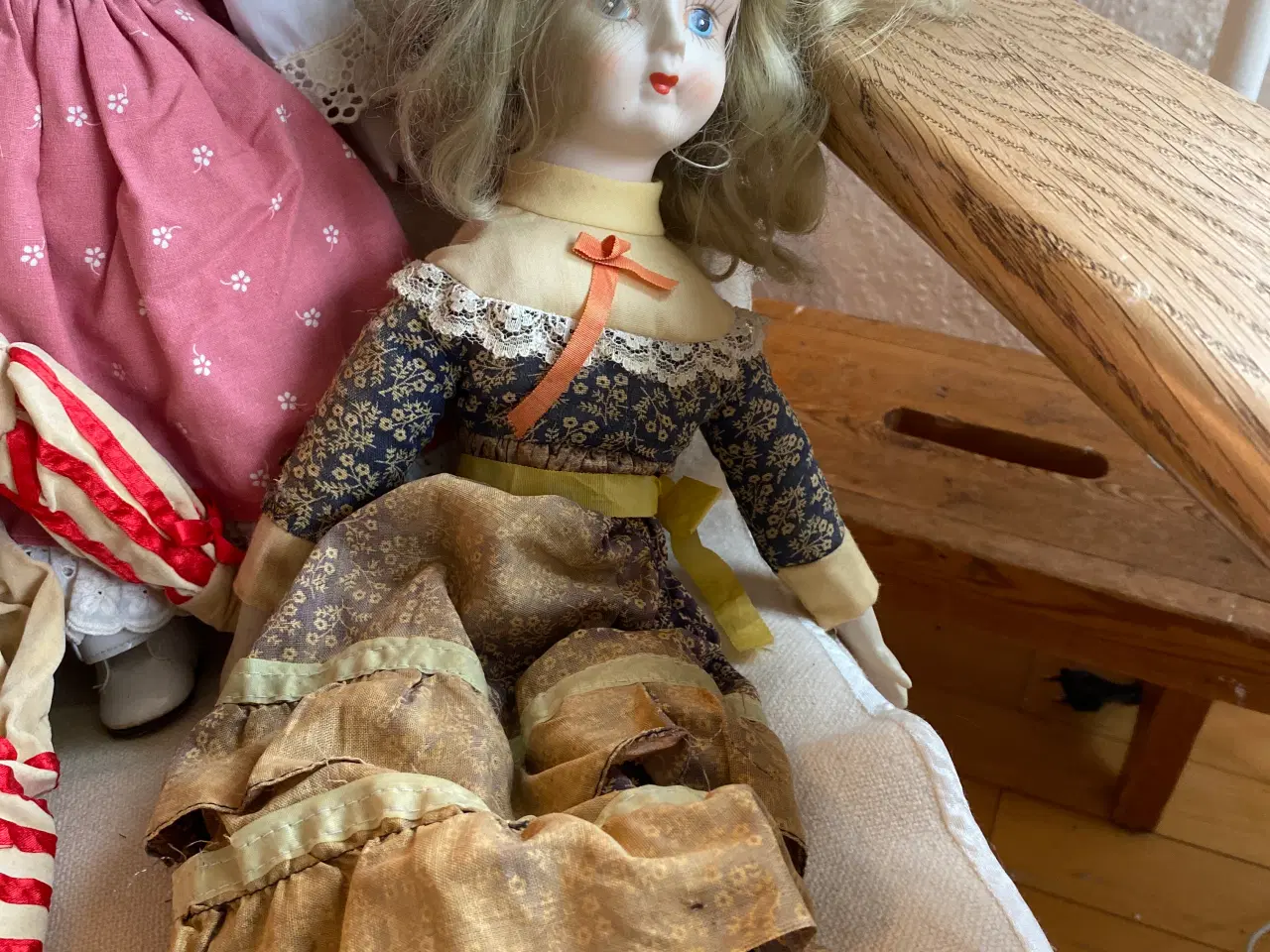 Billede 3 - Porcelænsdukker 