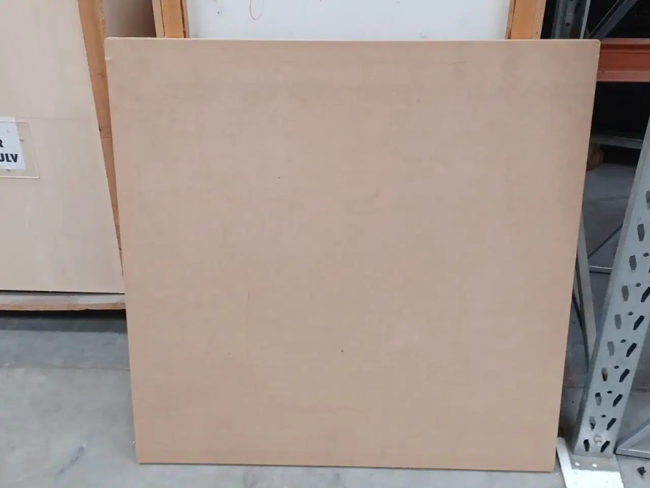 Billede 3 - MDF gulvplader 70m2 ialt. 1 x 1 meter 32 mm.