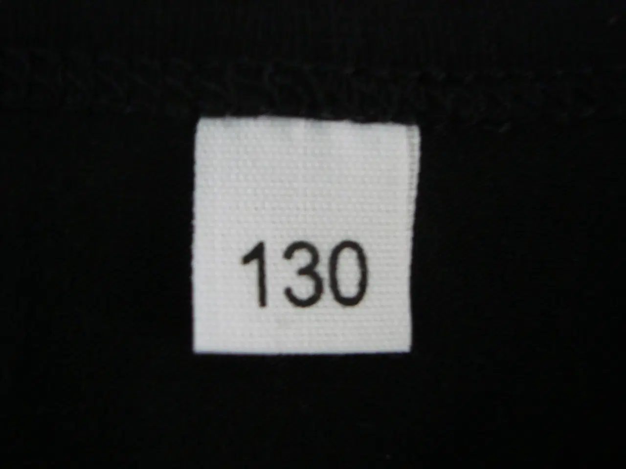 Billede 3 - T-Shirt - Str. 130