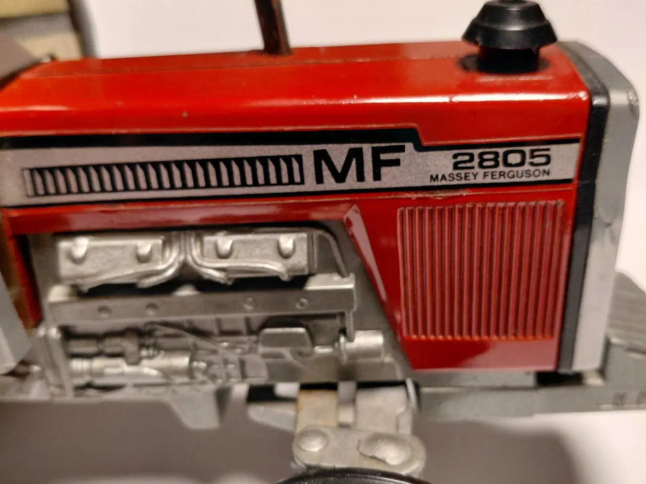 Billede 4 - Ertl, MF 2805 V8, kæmpe metal traktor