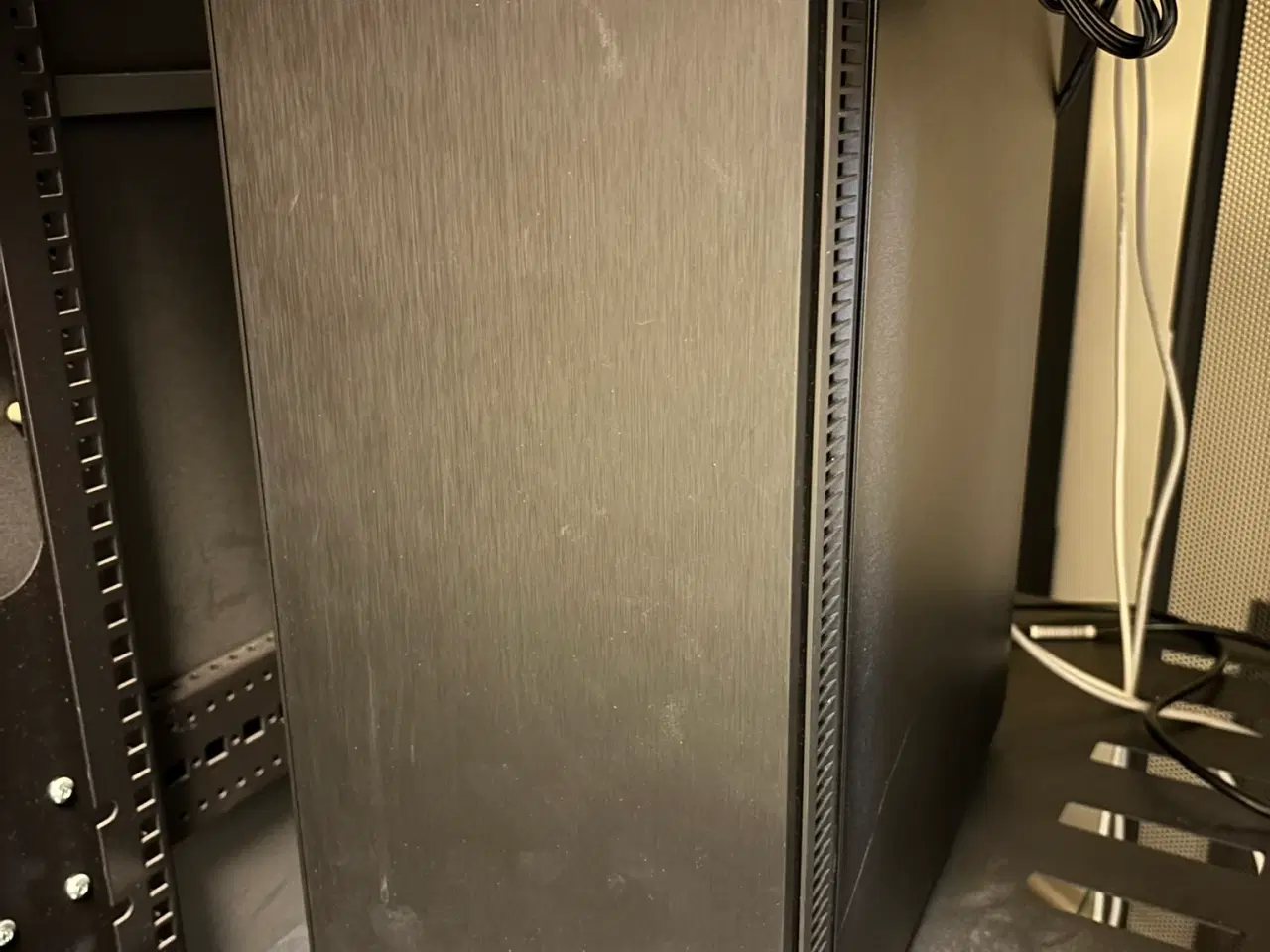 Billede 1 - Server, i7-8700 CPU @ 3.20GHz (6 kerner)