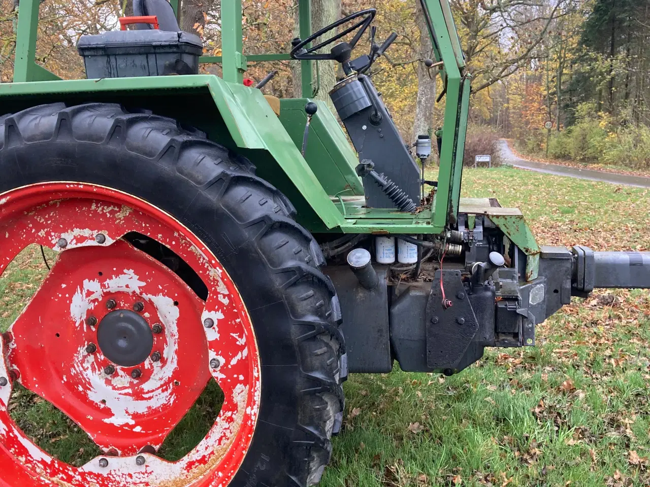 Billede 4 - Traktor/redskabsbærer