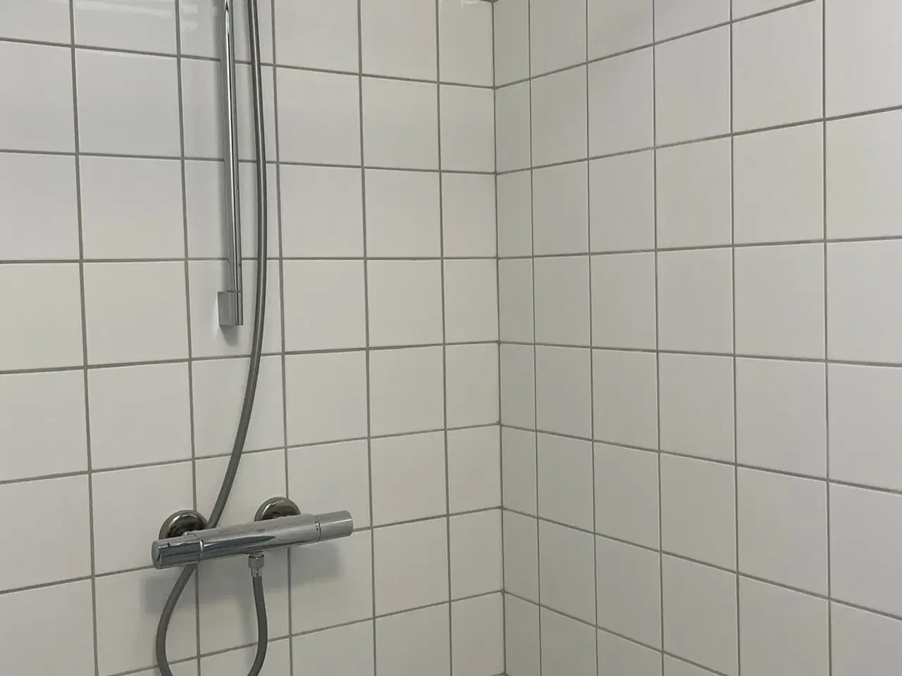 Billede 10 - 793 m2 lager og kontor til leje i Farum med ledhejseport