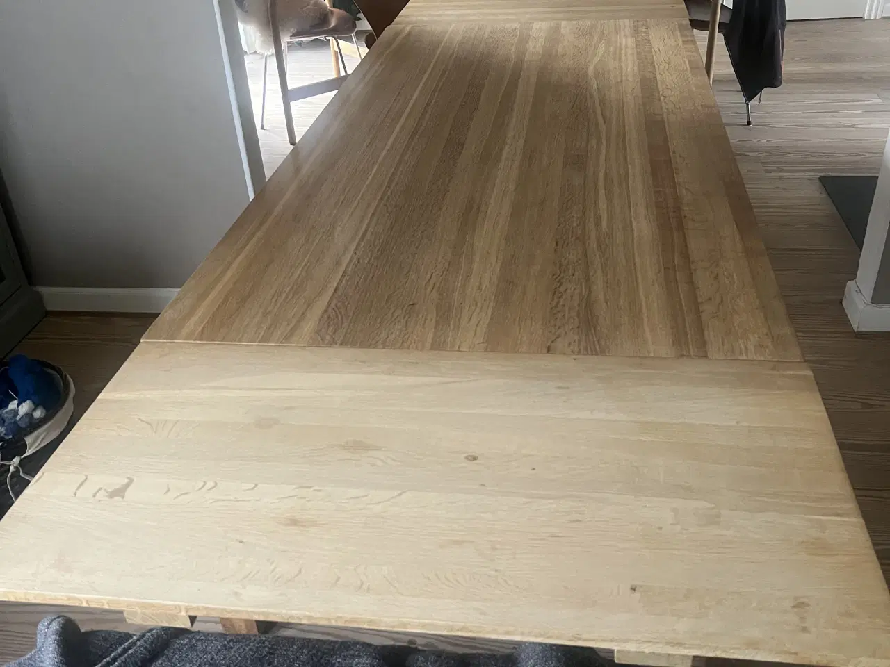 Billede 4 - Spisebord i bøgetræ