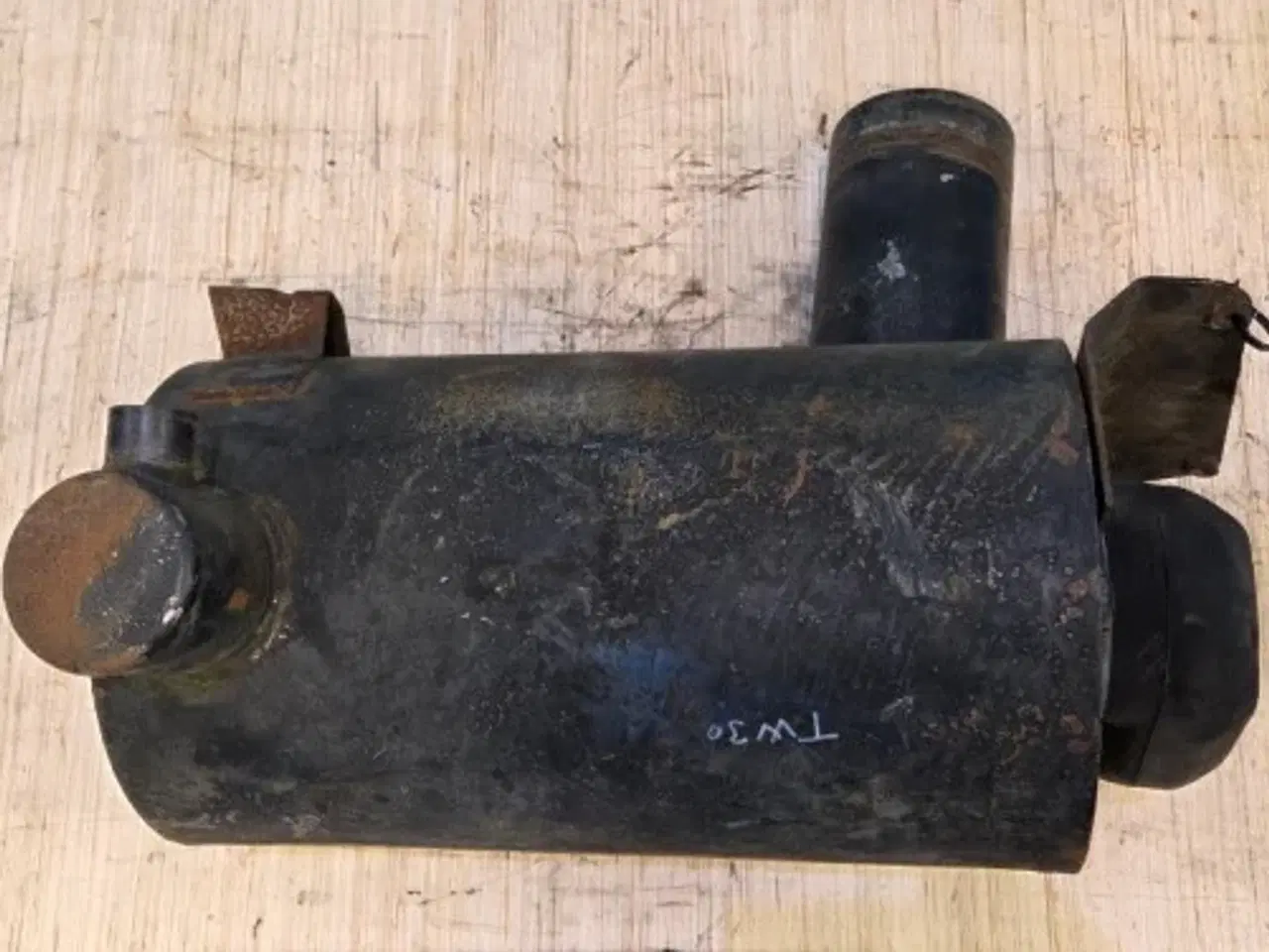 Billede 12 - Ford TW30 Luftfilterhus D8NN9600BC