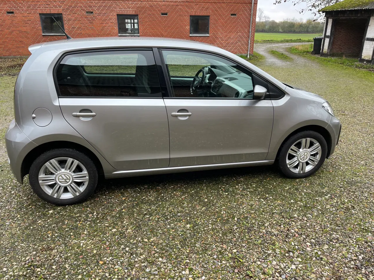 Billede 3 - Lav km-stand - VW High up! 1,0 TSI 