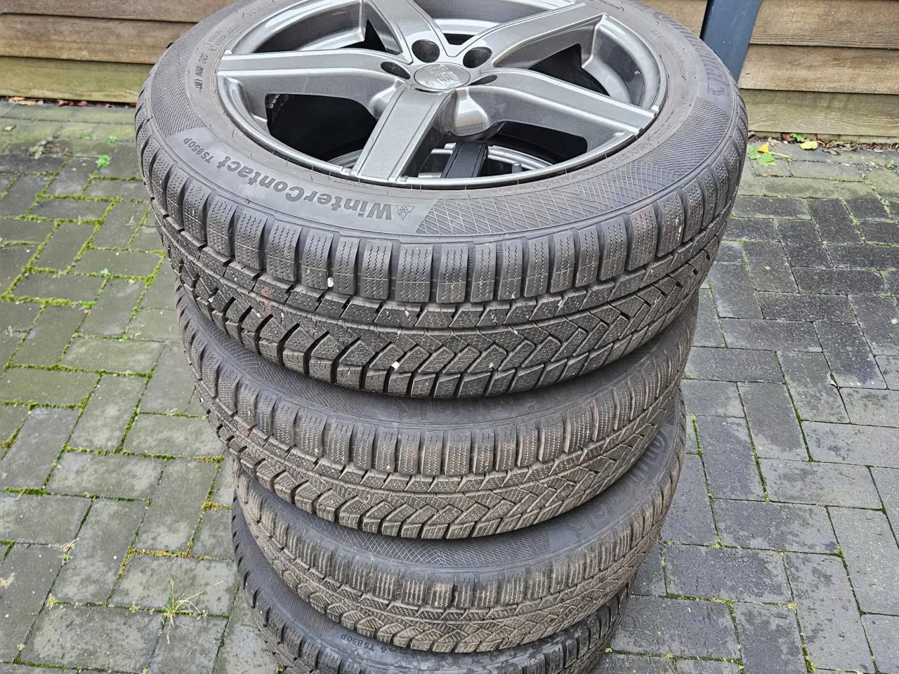 Billede 1 - Continental vinterdæk med alufælg