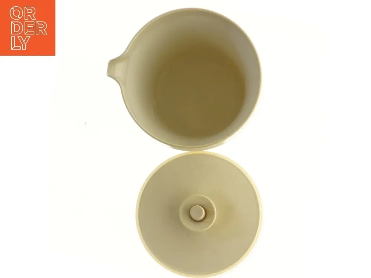 Billede 2 - Tupperware beholder med låg fra Tupperware (str. Ø 6,5x9,5 cm)